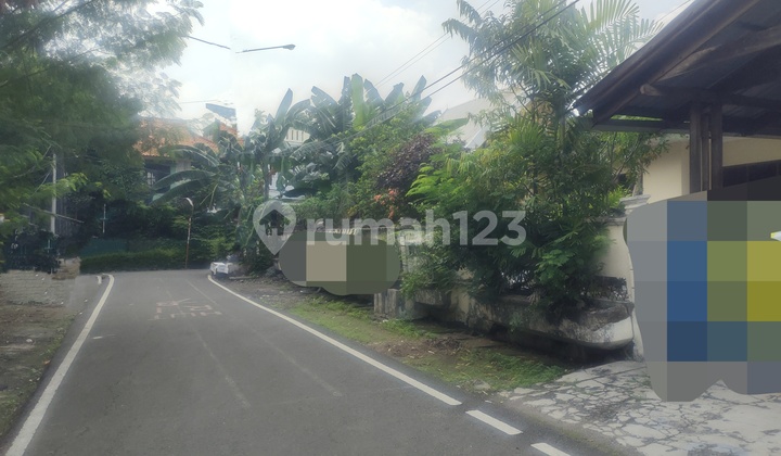 Rumah Lama Hook Akses Jalan Lebar Dalam Kawasan Cempaka Putih