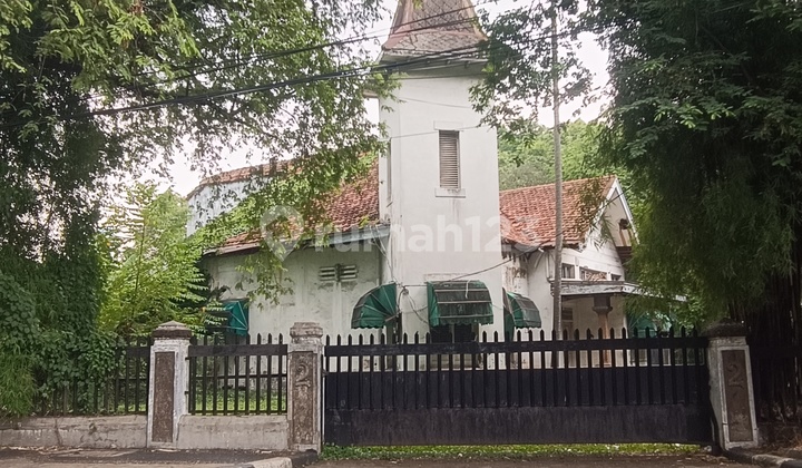 Rumah Lama Terluas Lokasi Premium Ring 1 Di Menteng, Jakarta Pusat