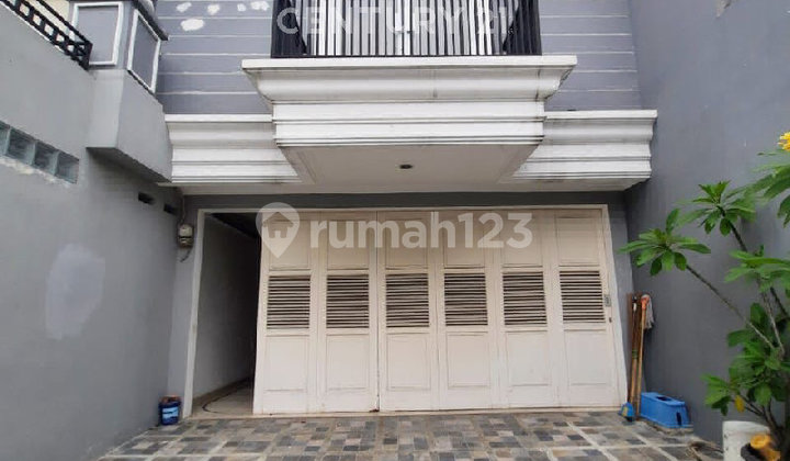 Rumah Baru Bagus 2 Lantai di Radio Dalam, Jakarta Selatan Rumah Baru Bagus 2 Lantai di Radio Dalam, Jakarta Selatan