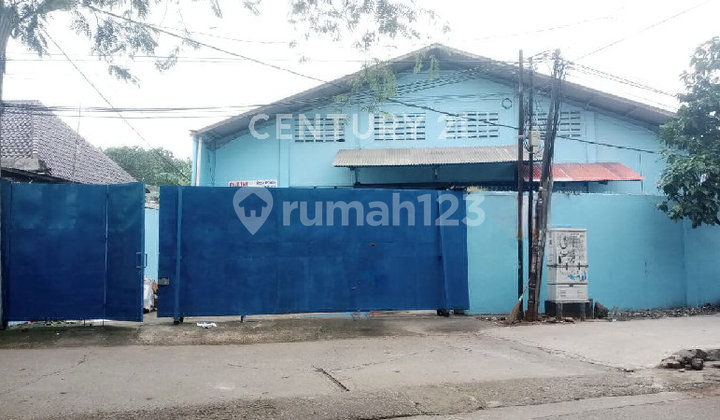 Warehouse Can Accommodate 20 Feet Container Trucks in Tambun Bekasi