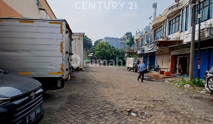 Ready-to-Use Linked Shophouse Mitra 10 Complex Tangerang 2