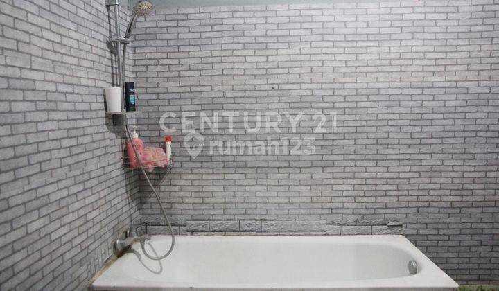 RUMAH NYAMAN 2LT SIAP HUNI DI KEBON JERUK JAKARTA BARAT 2