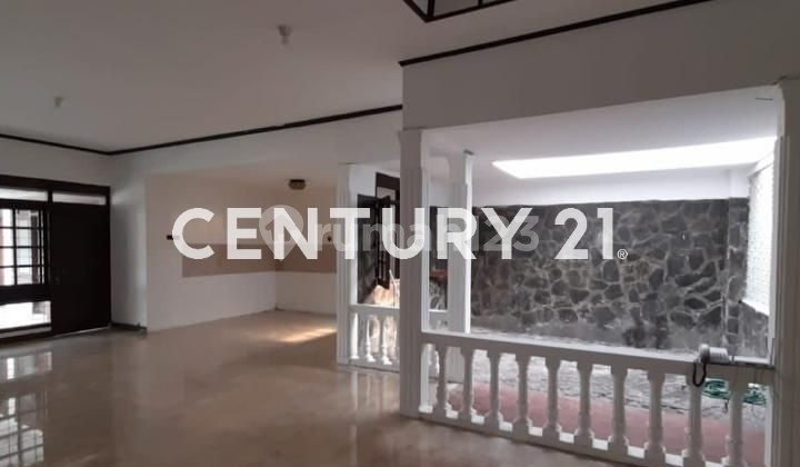 Dijual Rumah Mewah Bisa Untuk Usaha Dan Strategis Jakarta Barat 2