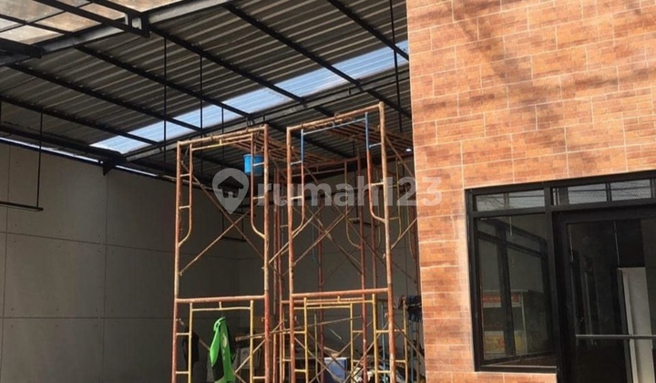 Mixed-Use Zone Business House in Pisangan, East Jakarta 1