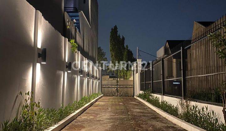 Rumah Bergaya Eropa Di Lokasi Strategis Cilandak 2