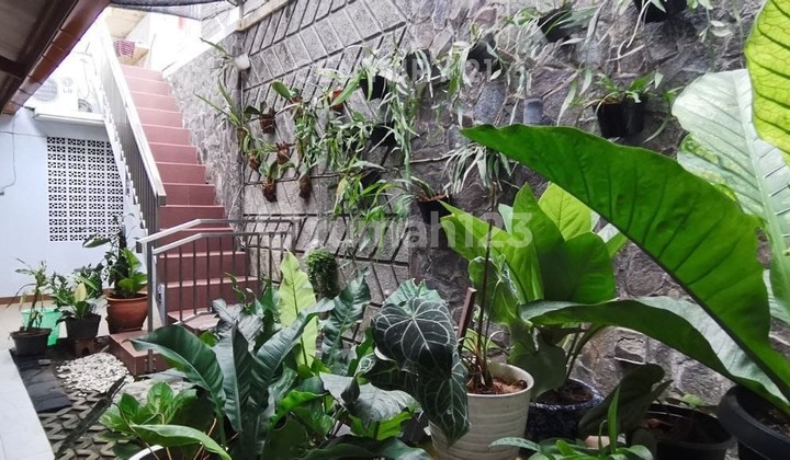 Dijual Rumah Siap Huni Lokasi Strategis Dekat Tol di Jagakarsa 2