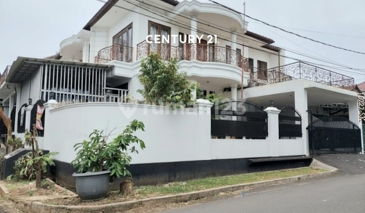 Dijual Rumah Hook Semi Furnised di Dekat Sektor 1 Bintaro Dijual Rumah Hook Semi Furnised di Dekat Sektor 1 Bintaro