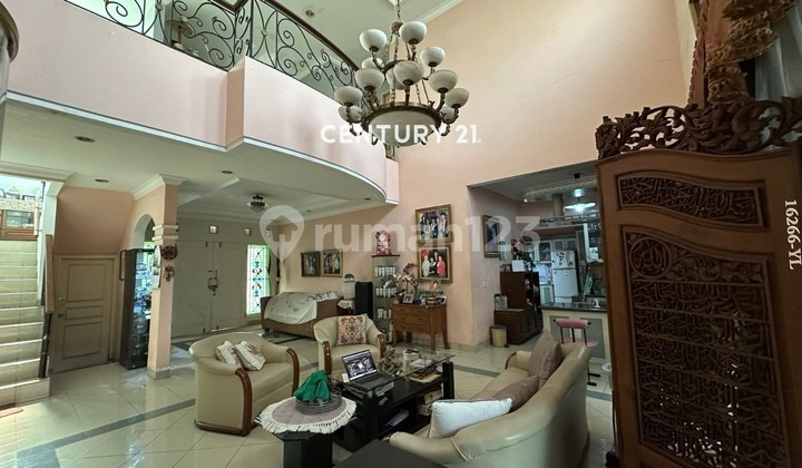 For Sale House Hook Position at Puspitaloka BSD 2