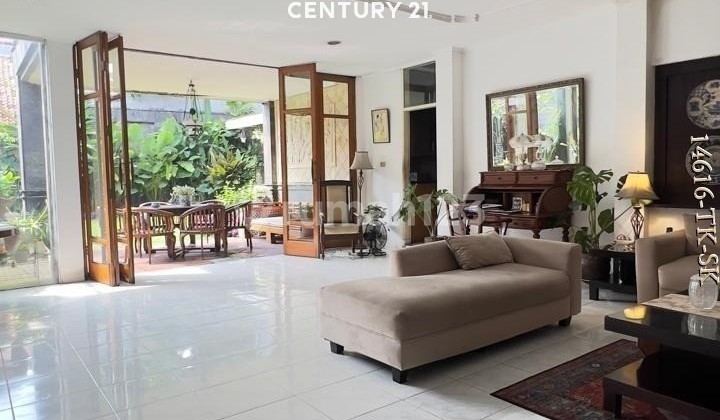 Dijual Rumah Dengan Tanah Luas Bisa Utk Usaha KOST Di Area Tebet Dijual Rumah Dengan Tanah Luas Bisa Utk Usaha KOST Di Area Tebet