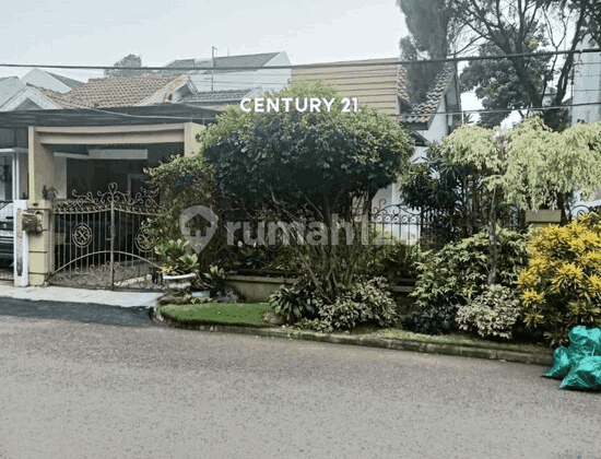 For Sale or Rent Ready-to-Live-in House in Graha Raya Bintaro For Sale or Rent Ready-to-Live-in House in Graha Raya Bintaro