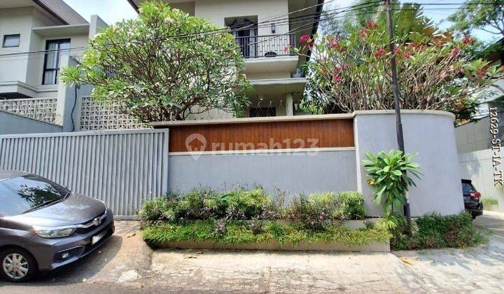 Dijual Rumah Mewah Posisi Hook Semi Furnished Di Cilandak  Barat 1