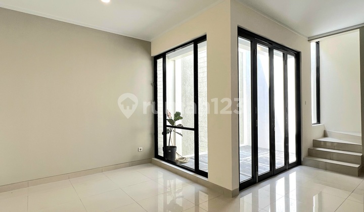 For Rent Ready-to-Occupy Discovery House in Bintaro Sector 7, Excellent 2