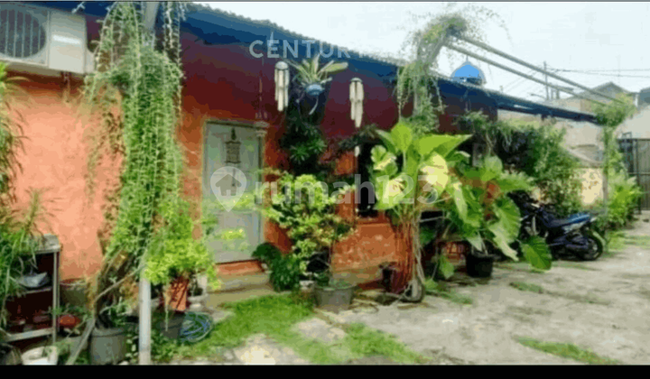 Dijual Rumah Dengan Tanah Luas Strategis Nyaman Di Bintaro