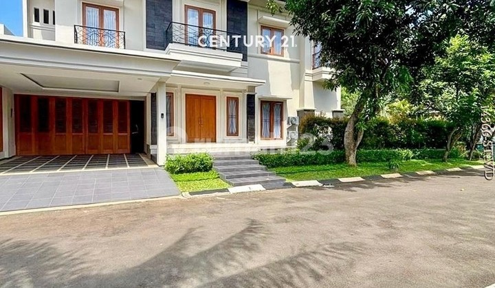 For Sale Luxury House Hook Position Inside Cluster in Sector 9 Bintaro