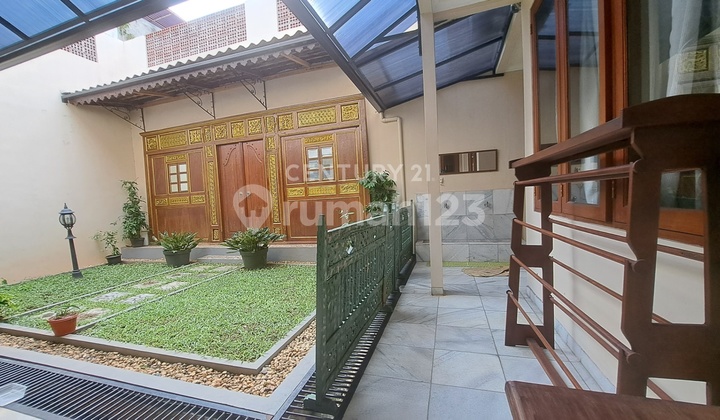 FOR QUICK SALE  Charming 2-Storey Move-In Ready House in Bintaro Sector 1 2