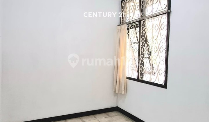 Dijual.rumah.dibawah Harga Pasar di Bintaro Sektor 1 2