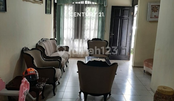 House for Sale in Bintaro Sector 3A, Still Has a Backyard 2