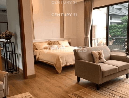 Rumah Cantik Semi Furnished Posisi Kuldesak Di BSD City 2