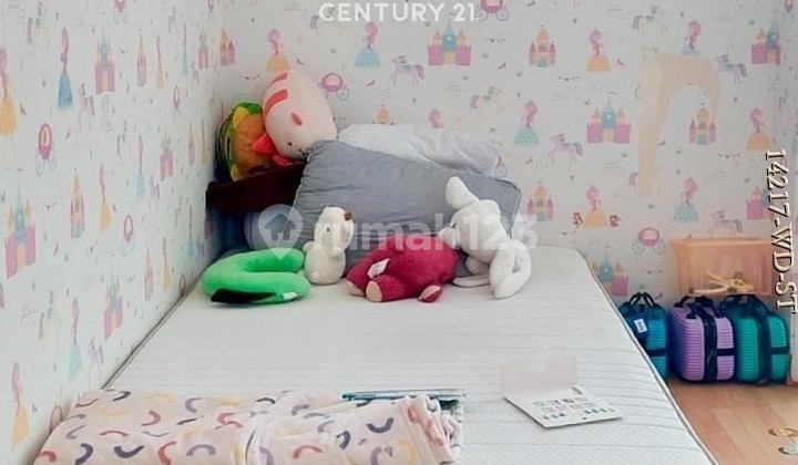 Well-Maintained 2-Story House in Discovery Bintaro Jaya 2