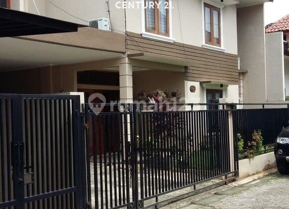 Dijual Rumah Dengan Tanah Luas Di Sektor 4 Bintaro Jaya