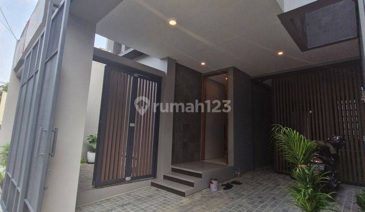 Pondok Indah, Brand New House 1