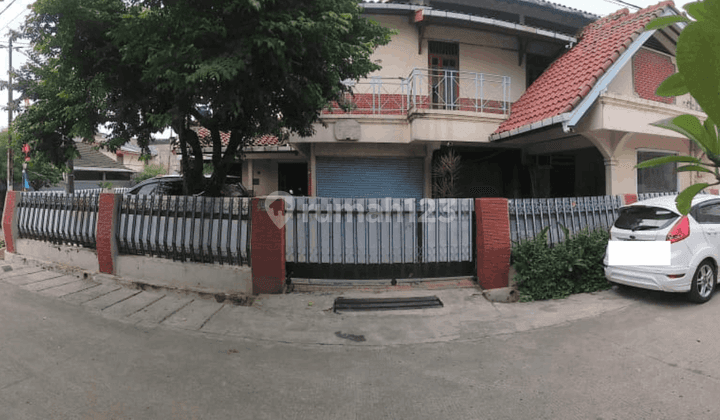 RUMAH HOOK DI PANCORAN MAS DEPOK 1