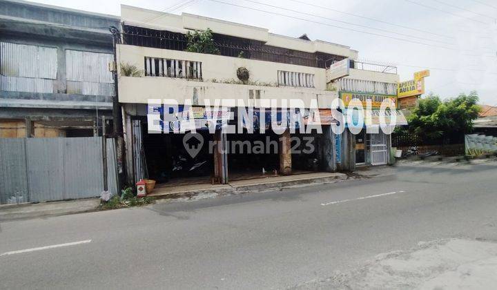 rumah plus ruang usaha di sumber solo 1