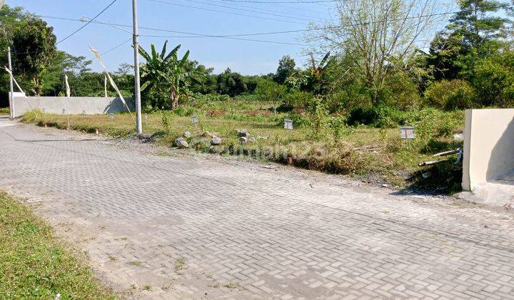 Rumah Baru Gress di Randusari, Teras, Boyolali 2