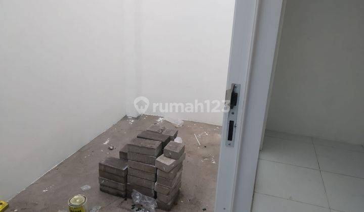 Ruko Baru Siap Pakai di Baturan, Colomadu, Karanganyar  11