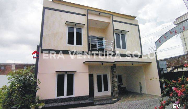 Rumah Minimalis Tengah Kota Solo  1