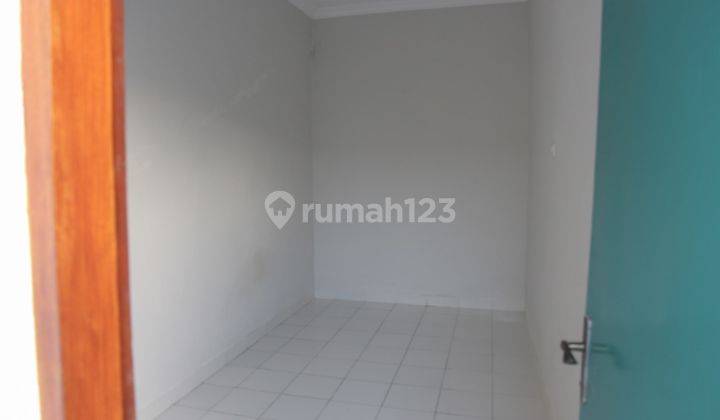 Rumah Siap Huni Strategis Solo Baru 2