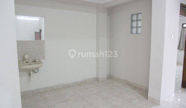 Rumah Siap Huni Strategis Solo Baru 2