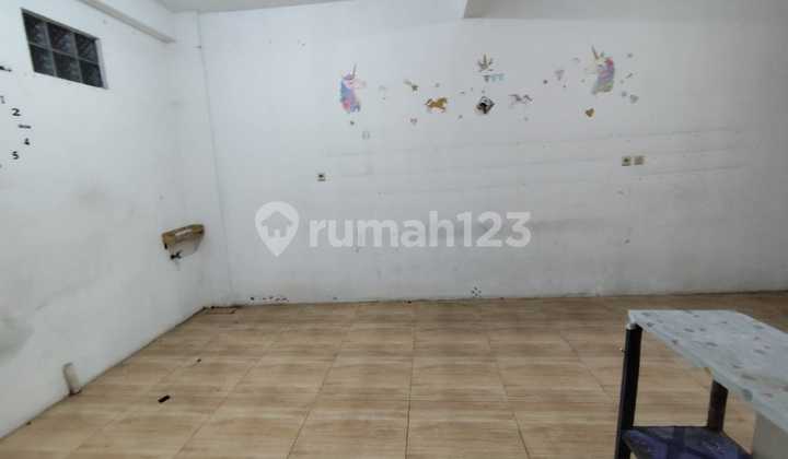 Active Boarding House Area of Cemani Grogol Warehouses and Factories 2