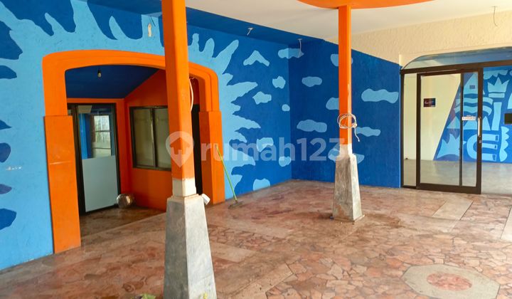 Business Space Suitable for Strategic Cafe in Baturan Business Space Suitable for Strategic Cafe in Baturan