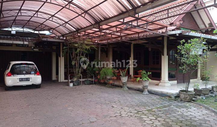 Rumah Mewah Strategis Sumber Solo 2