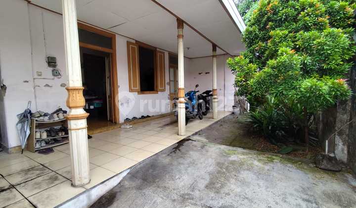 Rumah  Lama Terawat Gandekan Solo 2