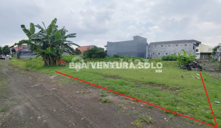 Strategic Land Suitable for Building a Restaurant/Cafe