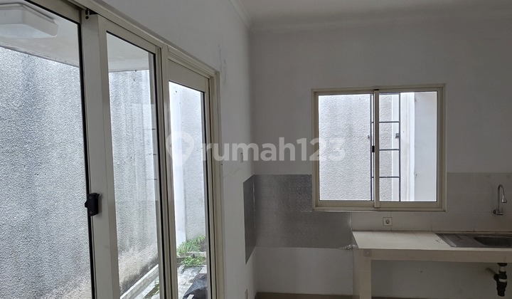 House for Rent Faraday Gading Serpong 3 Bedrooms 2