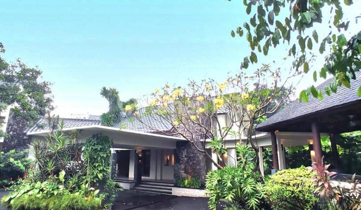 Rumah Mewah Siap Huni Di Cilandak. Id 3318