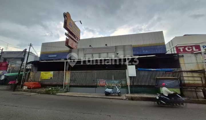 Tanah dan Bangunan Cocok untuk Gudang, Showroom dan Bengkel di Pondok Gede