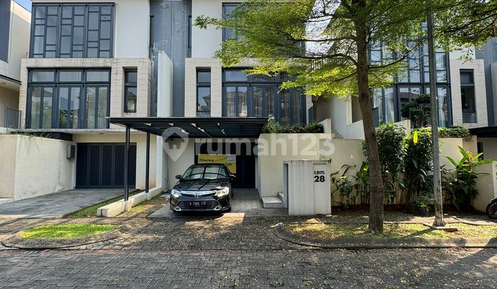 Rumah di Navapark Bsd City, Lancewood Type 9