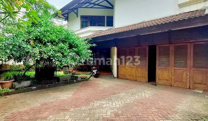 Rumah 2 Lantai Area Premium Kebayoran Baru Id 8681