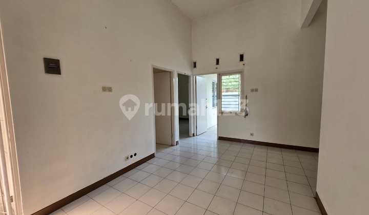 For Sale: 1-Story House with Large Land 2