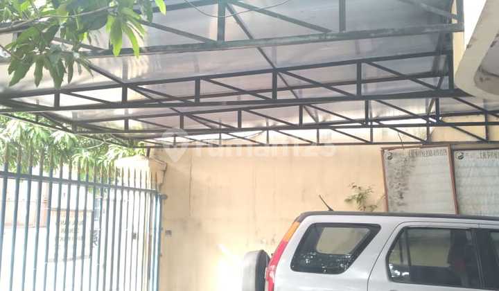 DIJUAL RUMAH TUA PLUIT KENCANA KONDISI BAGUS TERENOVASI