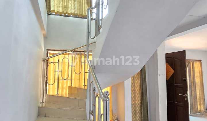 DISEWAKAN RUMAH PLUIT KONDISI BAGUS LAYAK HUNI 2