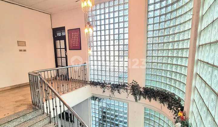 Rumah Muara Karang siap huni pinggir jalan besar kondisi bagus 2