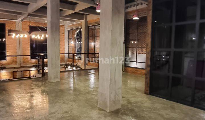 DISEWAKAN RUMAH BERKONSEP INDUSTRIAL SETIABUDI KONDISI BAGUS SIAP HUNI 2