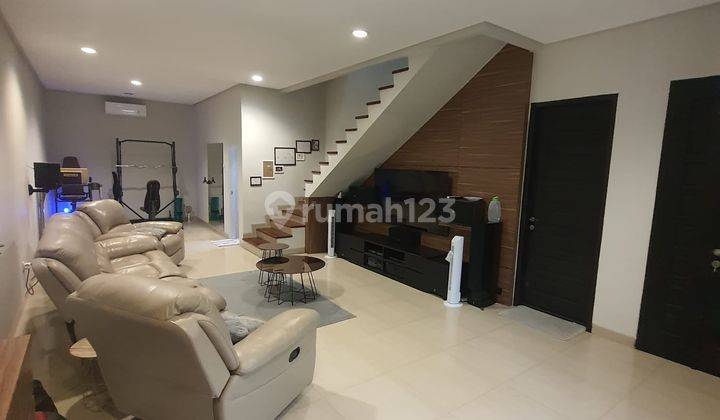 Rumah Jakarta Barat Semi Furnish Layak Huni  1