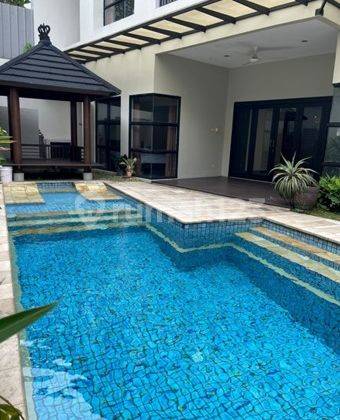 Rumah Jakarta Selatan Kebagusan Ada Swimming Pool  2