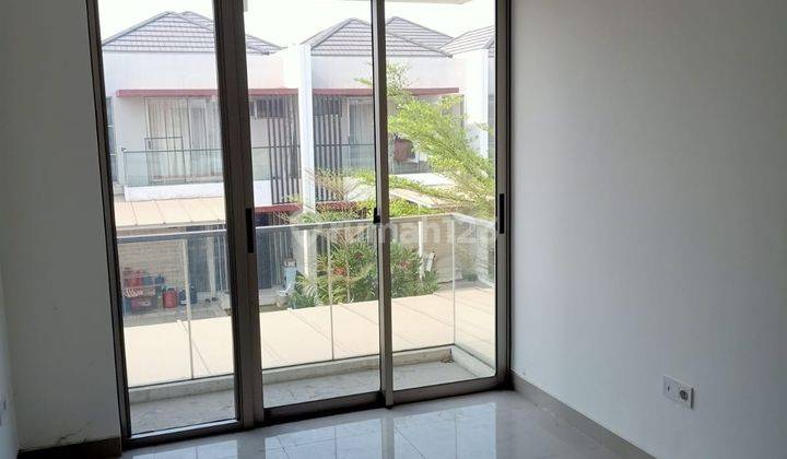 Rumah Pik 2 Lokasi Strategis  1